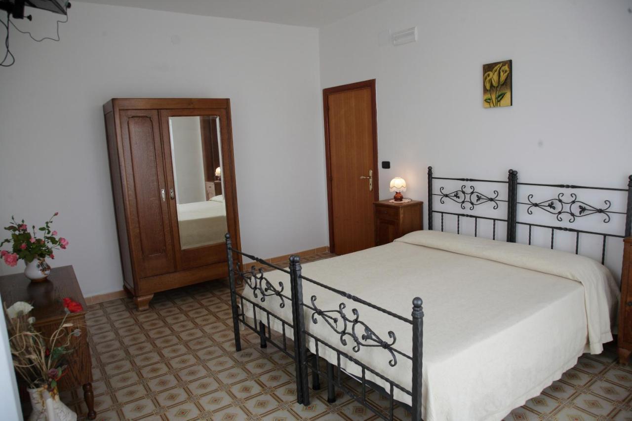 B&B La Porta Del Cilento Capaccio Exteriör bild