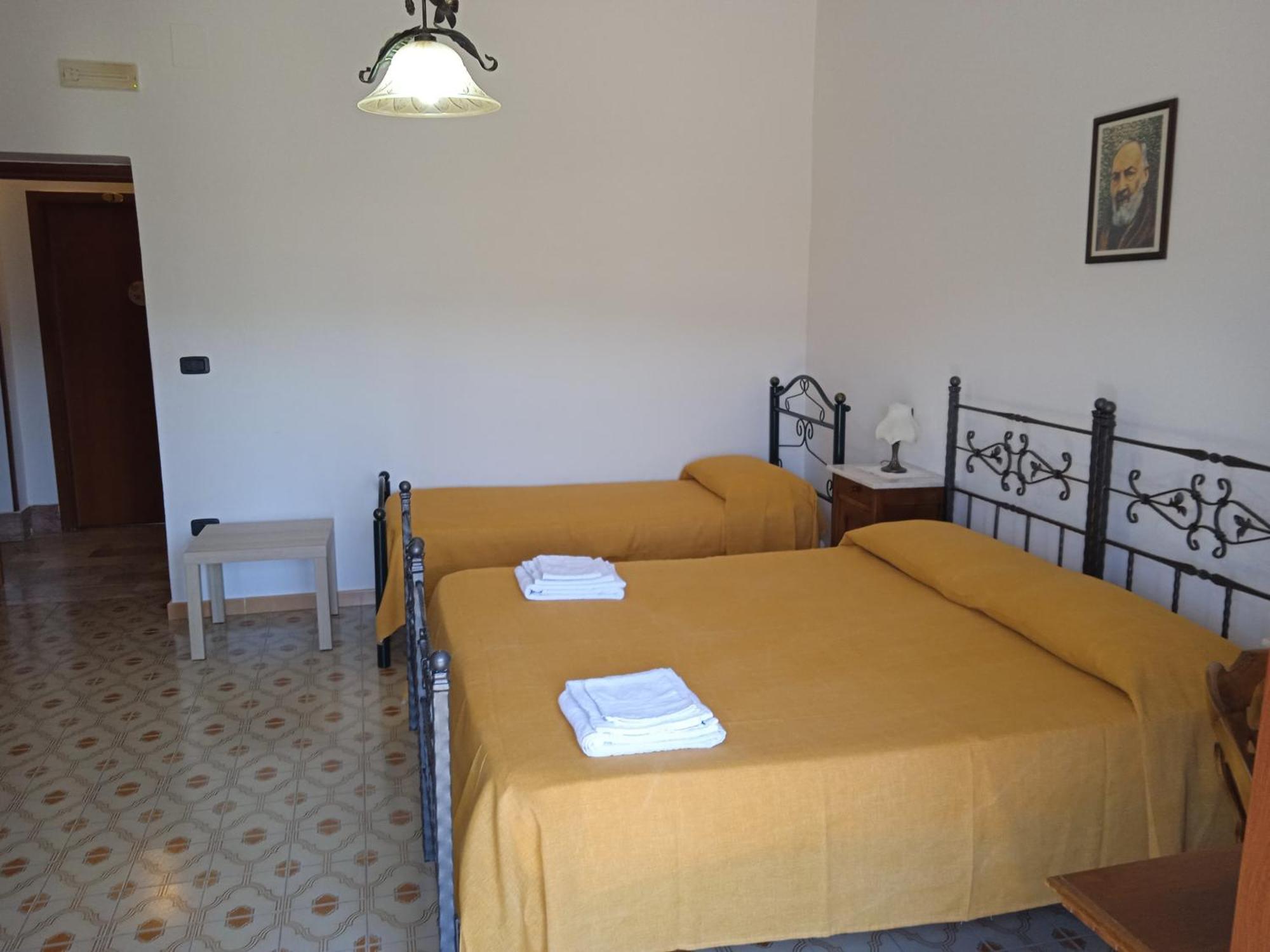 B&B La Porta Del Cilento Capaccio Exteriör bild